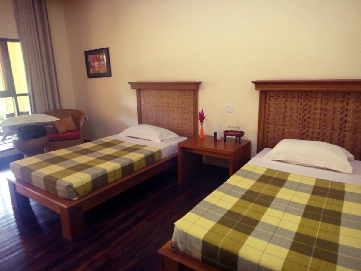 Golden Sunrise Hotel Kyaikto Dış mekan fotoğraf