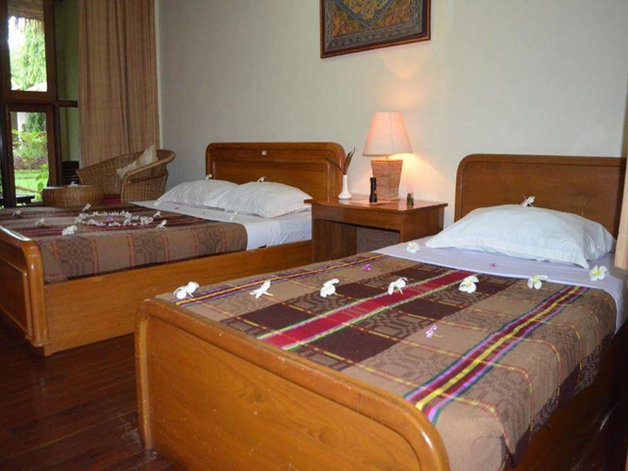 Golden Sunrise Hotel Kyaikto Dış mekan fotoğraf