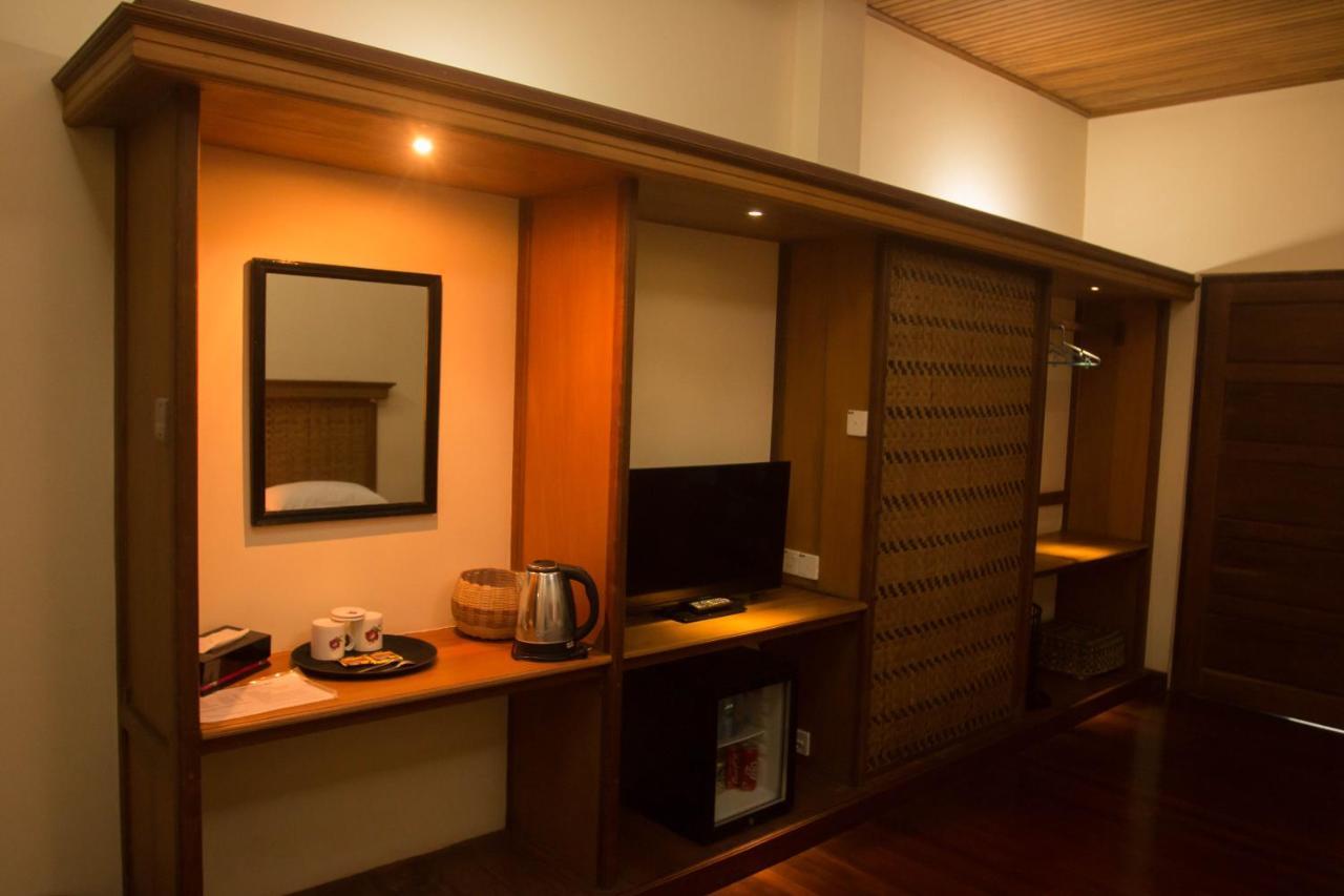 Golden Sunrise Hotel Kyaikto Dış mekan fotoğraf